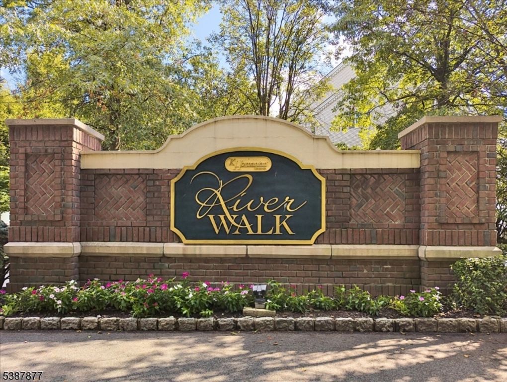 166 Riverwalk Way, Clifton City, NJ 07014