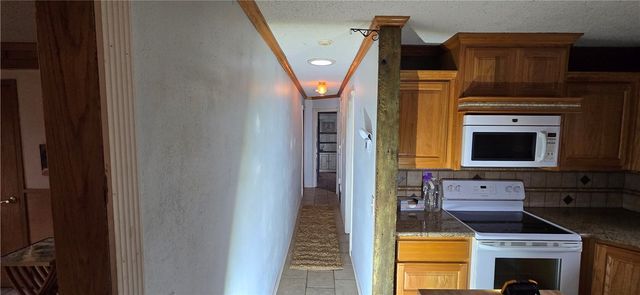 2 Teme Lane, Bella Vista, AR 72714