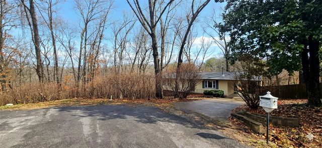 2 Teme Lane, Bella Vista, AR 72714