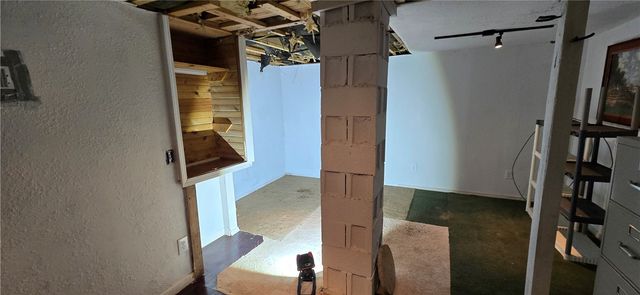 2 Teme Lane, Bella Vista, AR 72714