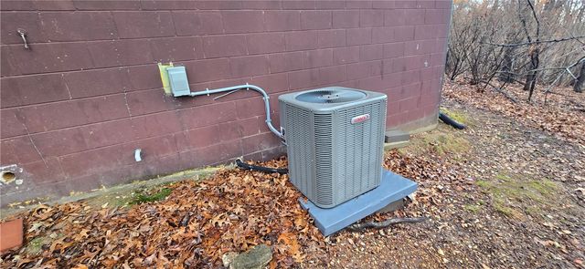 2 Teme Lane, Bella Vista, AR 72714