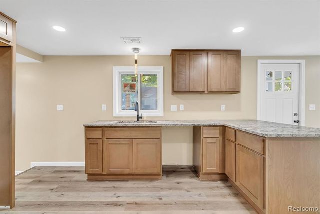 34 Pack Street, Croswell, MI 48422