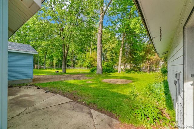 34 Pack Street, Croswell, MI 48422