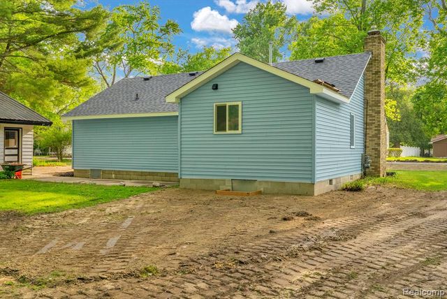 34 Pack Street, Croswell, MI 48422