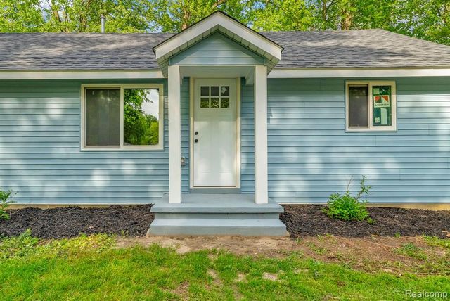34 Pack Street, Croswell, MI 48422