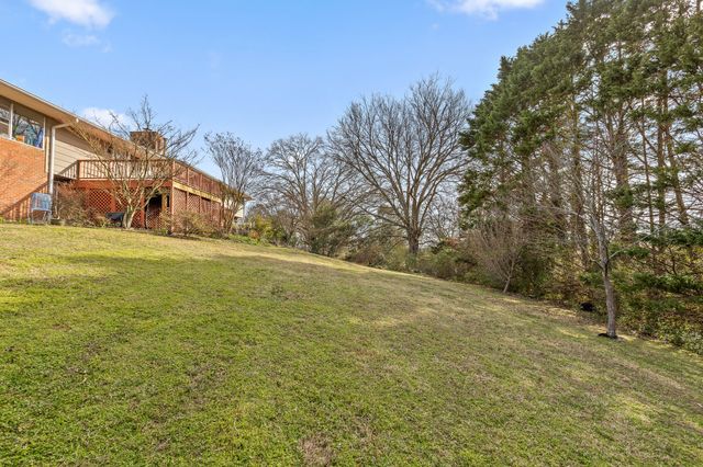 4735 Lake Hills Circle, Chattanooga, TN 37416