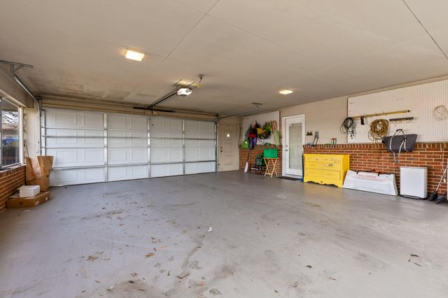 4735 Lake Hills Circle, Chattanooga, TN 37416