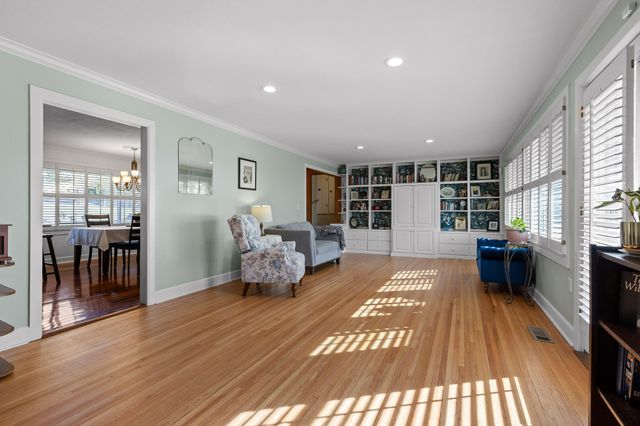 4735 Lake Hills Circle, Chattanooga, TN 37416