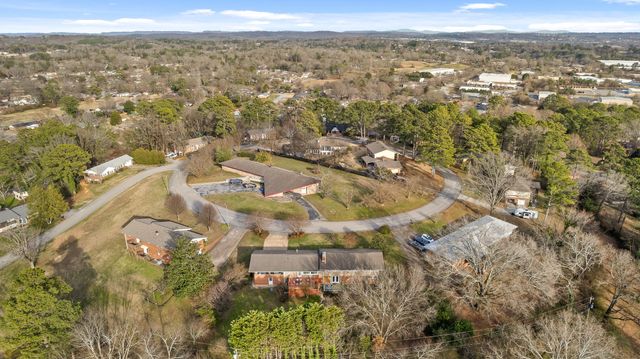 4735 Lake Hills Circle, Chattanooga, TN 37416