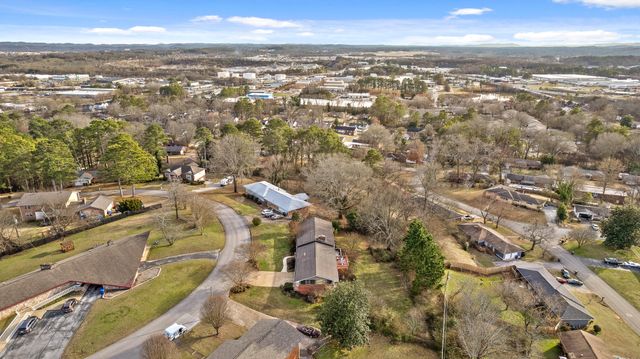 4735 Lake Hills Circle, Chattanooga, TN 37416