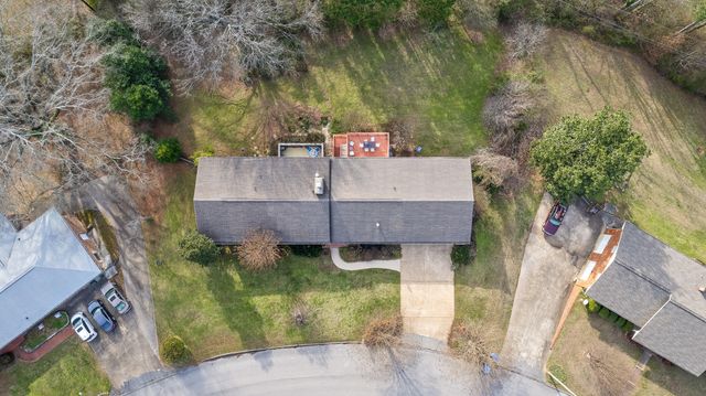 4735 Lake Hills Circle, Chattanooga, TN 37416