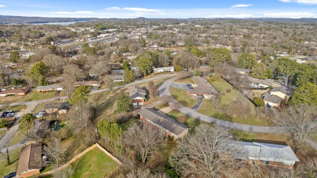 4735 Lake Hills Circle, Chattanooga, TN 37416