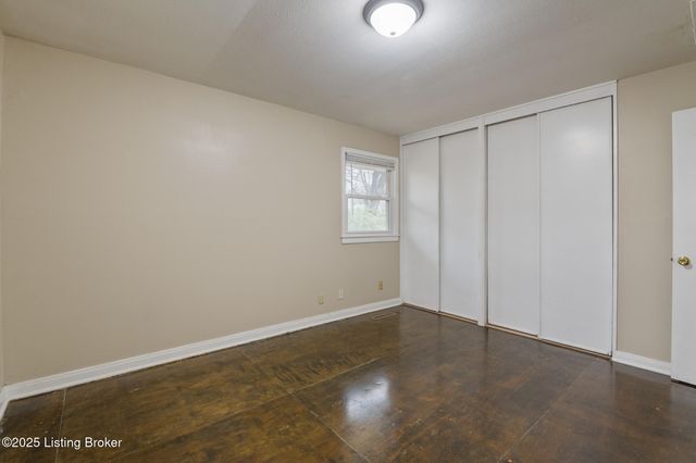 3216 Furman Blvd, Louisville, KY 40220