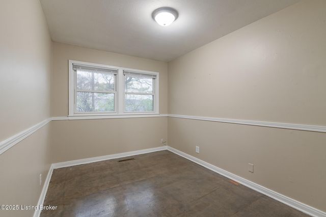 3216 Furman Blvd, Louisville, KY 40220