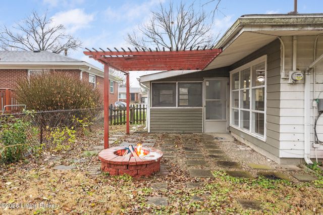 3216 Furman Blvd, Louisville, KY 40220