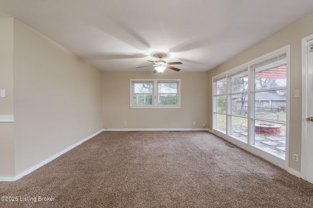 3216 Furman Blvd, Louisville, KY 40220