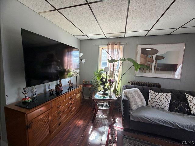 411 James Street, Utica, NY 13501