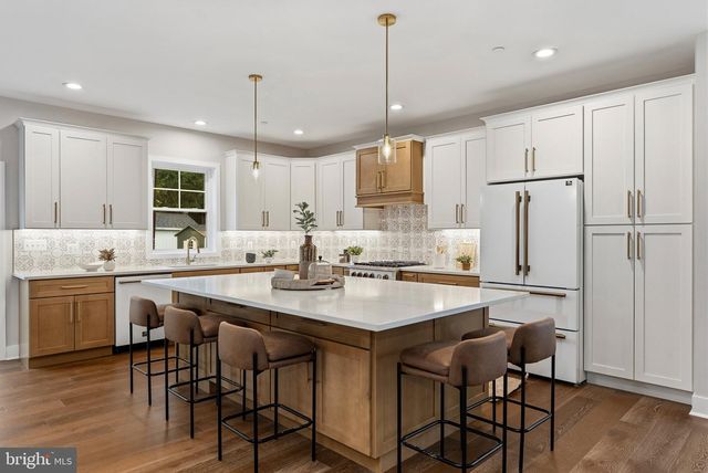 1004 ADCOCK RD, Lutherville Timonium, MD 21093