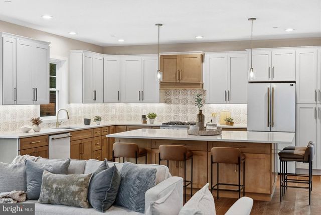 1004 ADCOCK RD, Lutherville Timonium, MD 21093