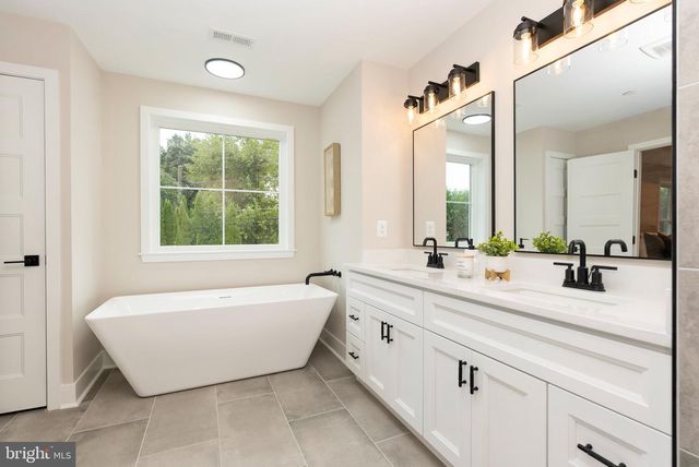 1004 ADCOCK RD, Lutherville Timonium, MD 21093