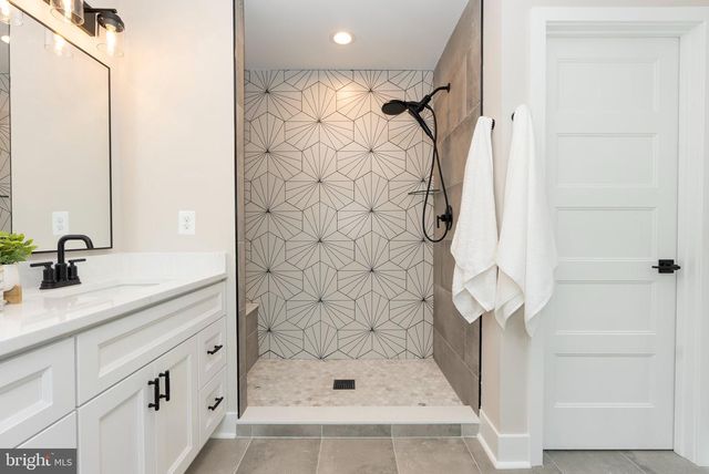 1004 ADCOCK RD, Lutherville Timonium, MD 21093