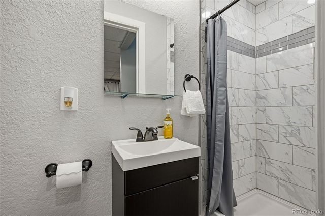 19910 E Belleview Lane, Centennial, CO 80015