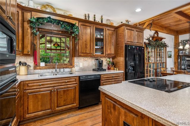 10885 Landers, Northport, AL 35473