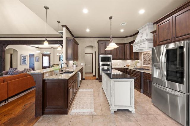 3000 Garden Hill Circle, Edmond, OK 73034