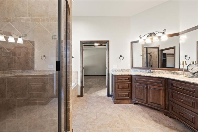 3000 Garden Hill Circle, Edmond, OK 73034