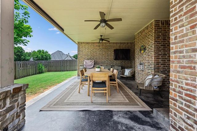 3000 Garden Hill Circle, Edmond, OK 73034