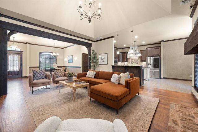 3000 Garden Hill Circle, Edmond, OK 73034