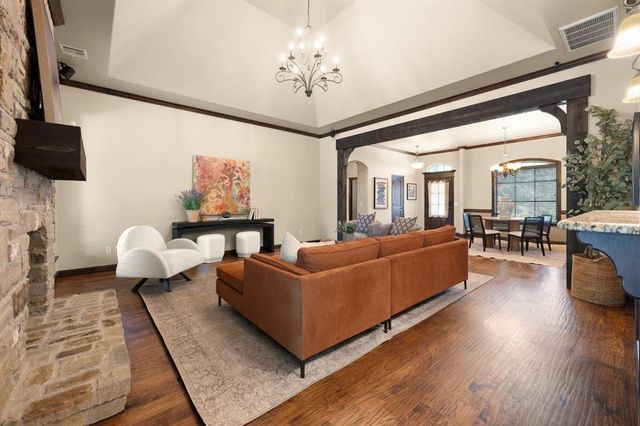 3000 Garden Hill Circle, Edmond, OK 73034