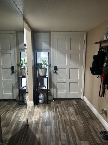 1217 N Miller Road 14, Scottsdale, AZ 85257