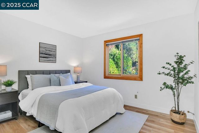 916 Calle Verde, Martinez, CA 94553