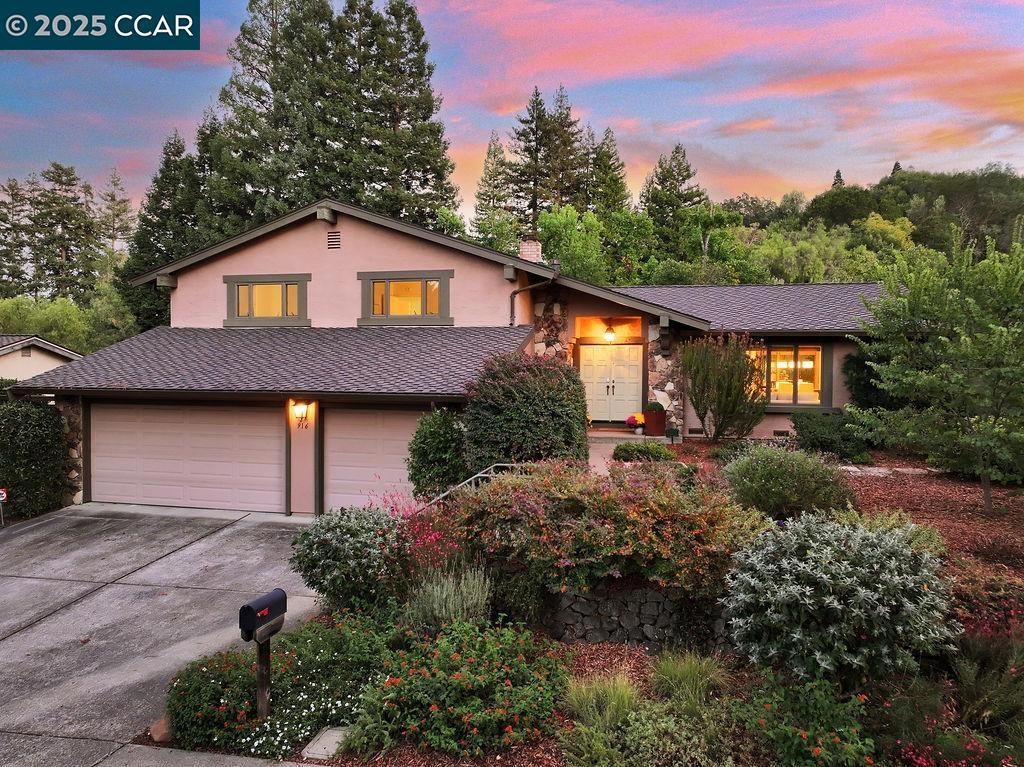 916 Calle Verde, Martinez, CA 94553