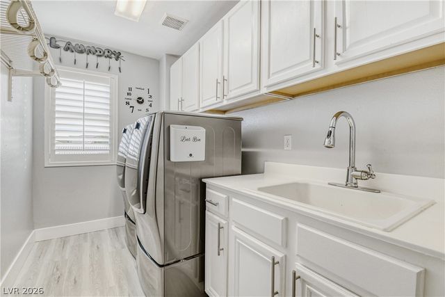 6103 Sundown Crest Street, Las Vegas, NV 89113