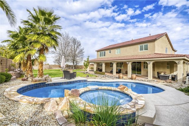 6103 Sundown Crest Street, Las Vegas, NV 89113