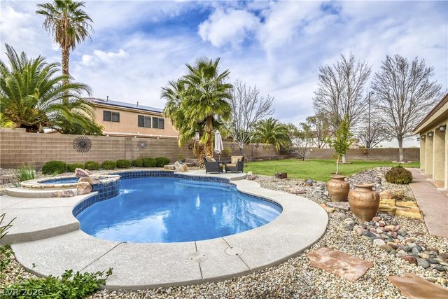 6103 Sundown Crest Street, Las Vegas, NV 89113