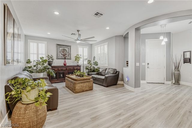 6103 Sundown Crest Street, Las Vegas, NV 89113