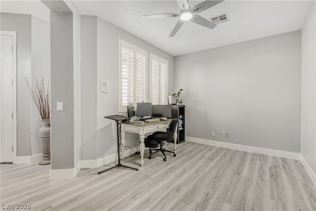 6103 Sundown Crest Street, Las Vegas, NV 89113