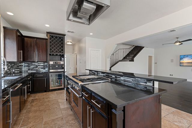 200 Lovegrass Lane, Southlake, TX 76092