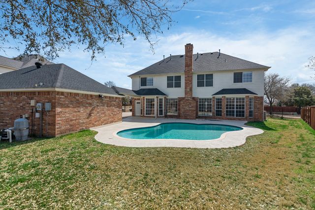 200 Lovegrass Lane, Southlake, TX 76092