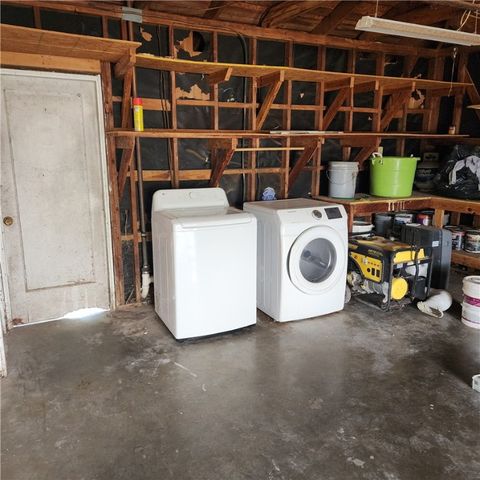 204 Blanco Dr, Portland, TX 78374