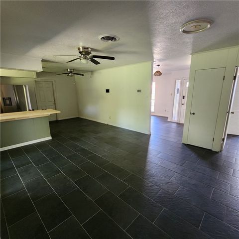 204 Blanco Dr, Portland, TX 78374