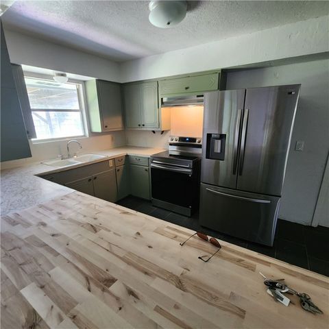 204 Blanco Dr, Portland, TX 78374