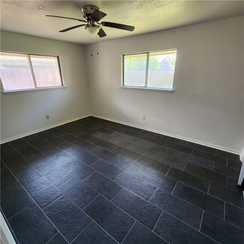 204 Blanco Dr, Portland, TX 78374