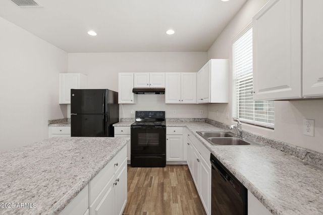 5464 W FULTON Street, Phoenix, AZ 85043