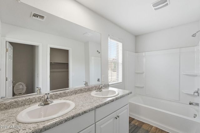 5464 W FULTON Street, Phoenix, AZ 85043