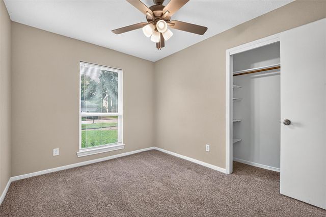 6915 Navidad Road, Houston, TX 77083