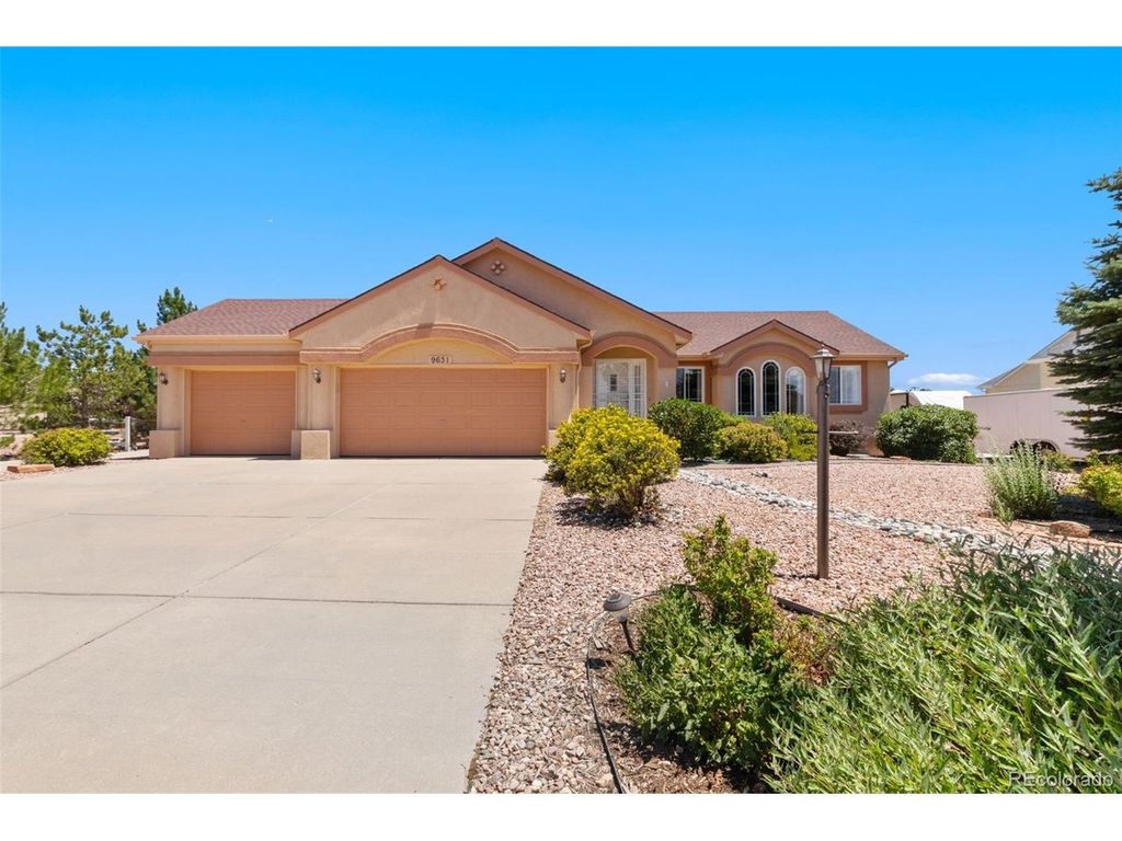 9631 Keating Dr, Peyton, CO 80831